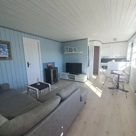 Maaloey Fjord & Mountain Panorama * Maloy