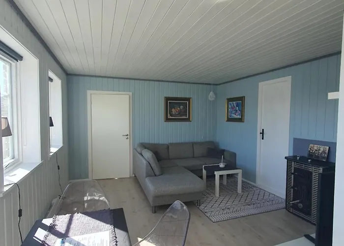 Maaloey Fjord & Mountain Panorama * Maloy